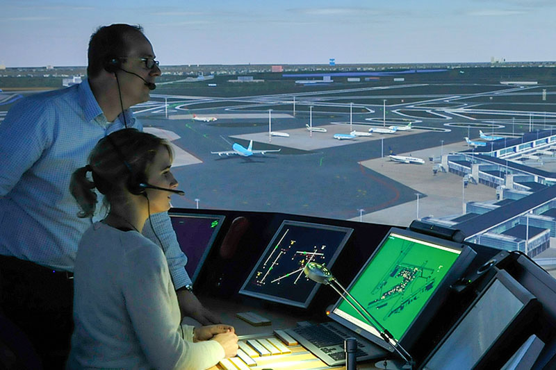 Air Traffic Control Simulation TREALITY SVS